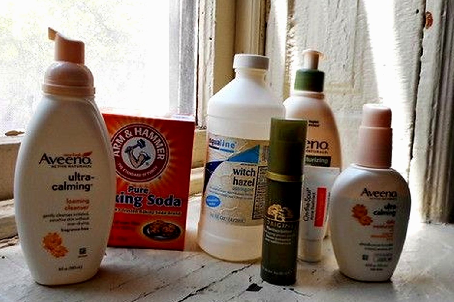 Compact spf product set for Budget sunscreen vs premium SPF.