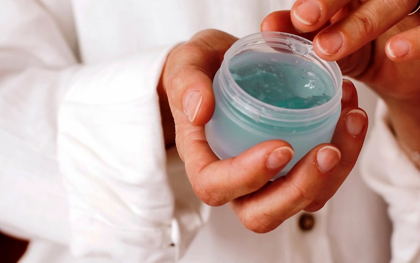 Sunscreen for acne-prone routines without overpromising