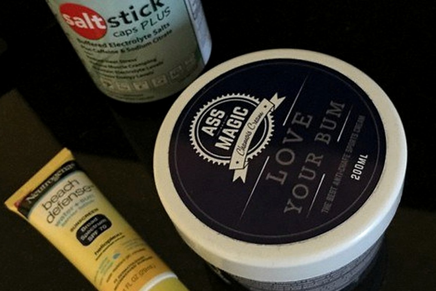 Reapplication stick or tin for Sunscreen sticks for reapplication.