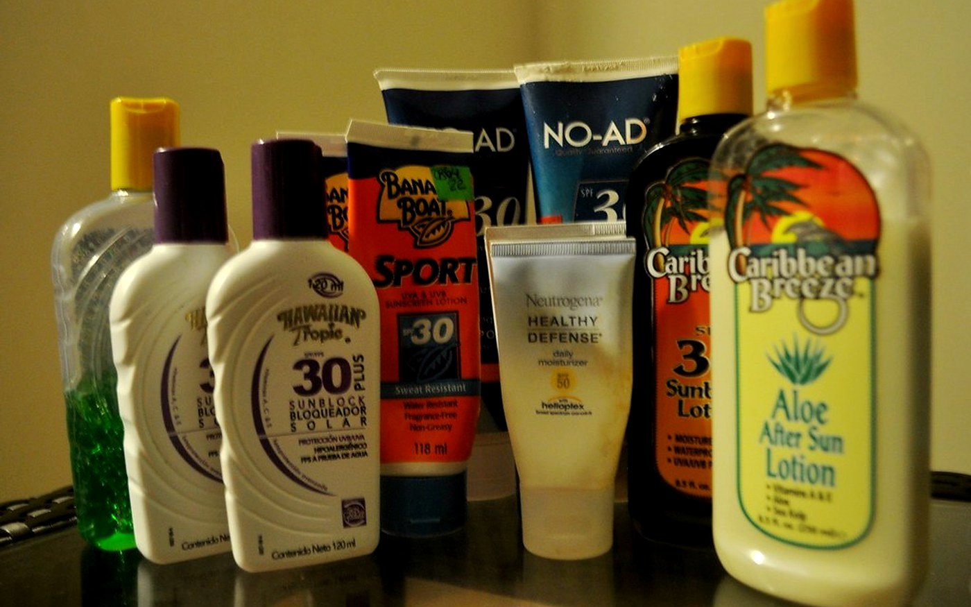 Sunscreen with niacinamide: helpful extra or label noise?